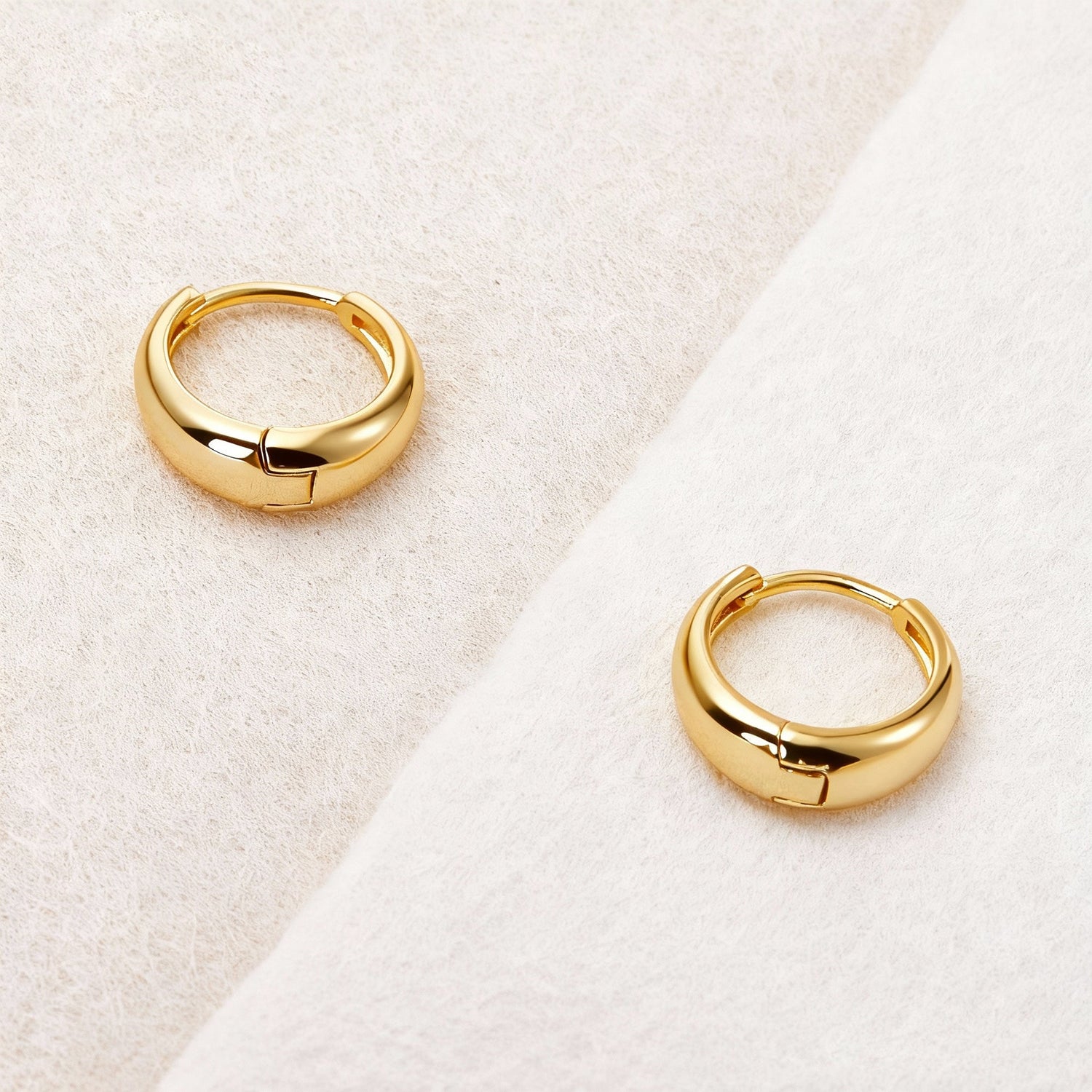 ピアス